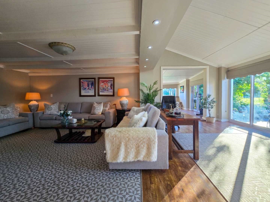 3 Bedroom Property for Sale in Stilbaai Oos Western Cape